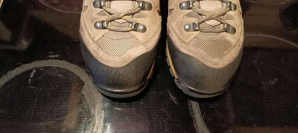 Meindl Wanderschuhe, Gr. 42,sehr gepflegt in Selbitz