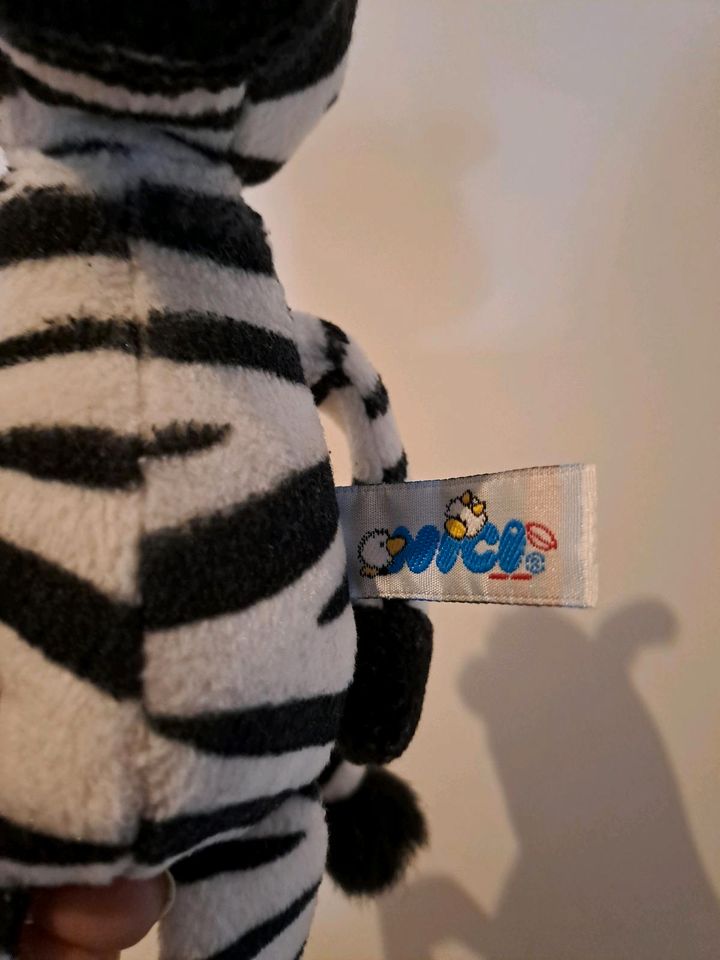 Nici Kuscheltier Stofftier Zebra  25cm in Stuttgart