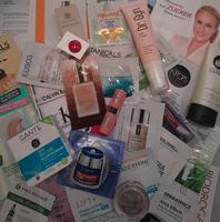 Luxus Beauty Kosmetik Proben Paket 50 Teile Douglas Glossybox Sachsen - Rodewisch Vorschau