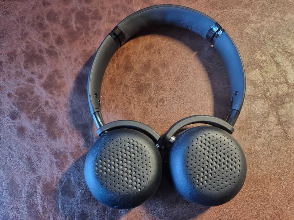 AKG Y500 Wireless Onear Bluetooth Kopfhörer in Altdorf bei Nürnberg