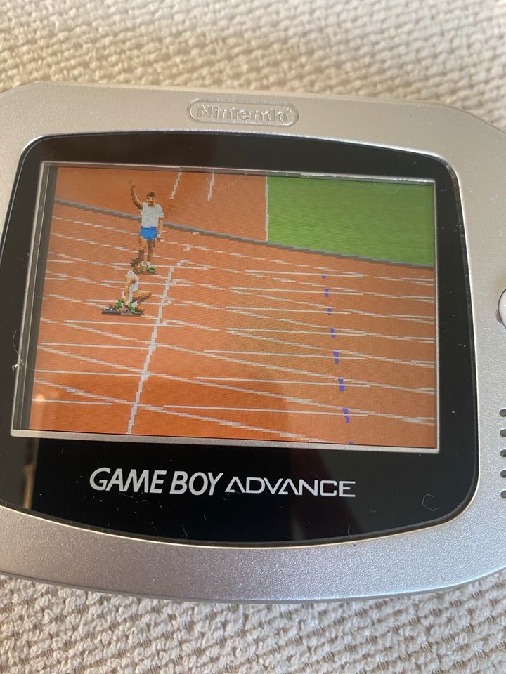 Gameboy Advance Spiel mit Anleitung: Fila Decathlon Leichtat in Kaufungen