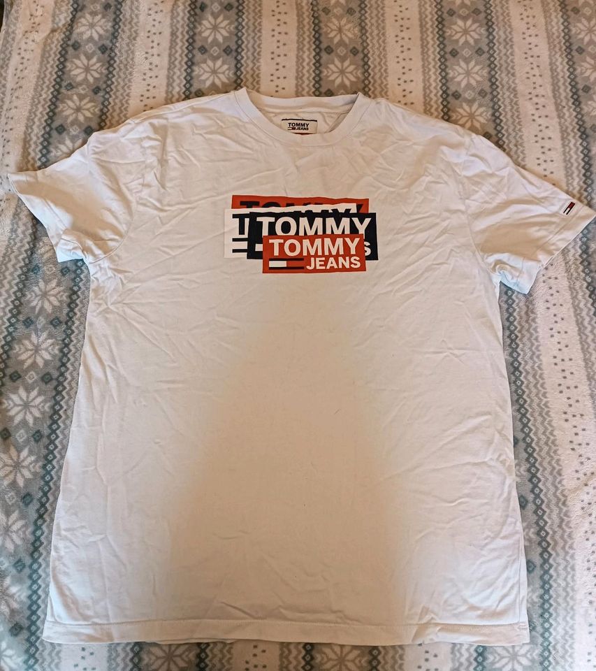 Tommy Hilfiger T-Shirt Gr. L weiß in Wunstorf