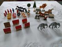 Konvolut DDR Holz Figuren Tiere Häuser Bausteine Sachsen - Auerbach (Vogtland) Vorschau