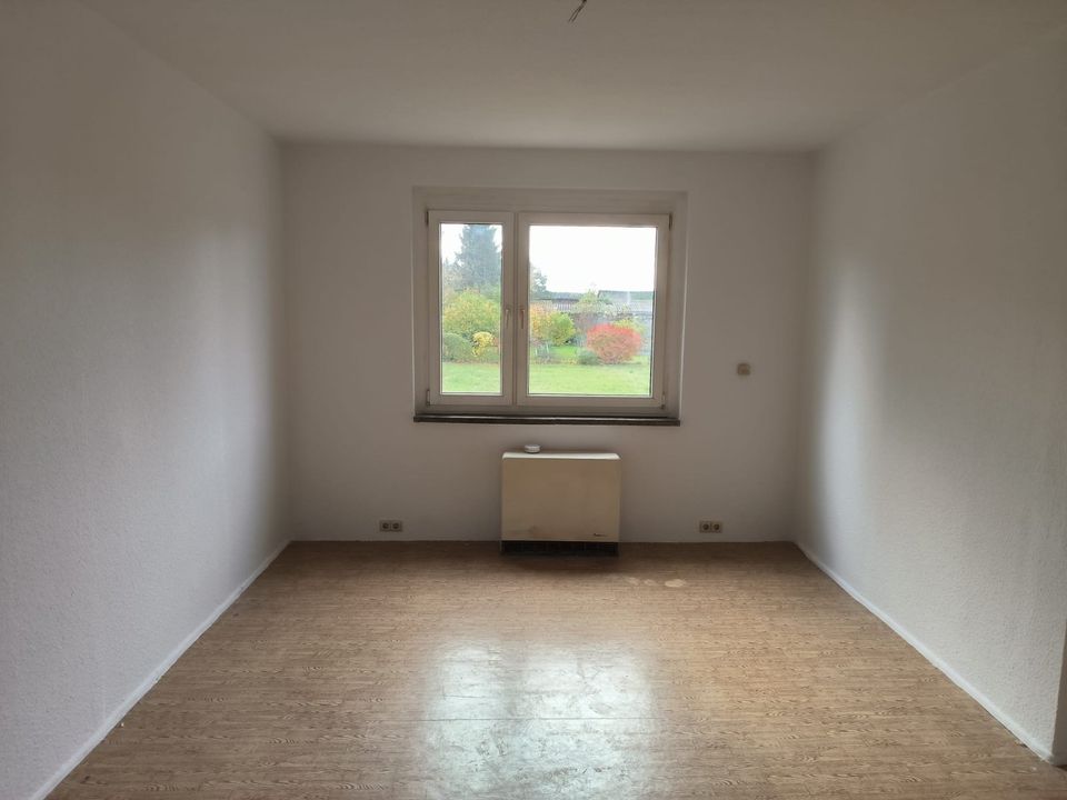 Schöne geräumige vier Zimmer Wohnung, 75m², Hochpaterre in Kade in Genthin
