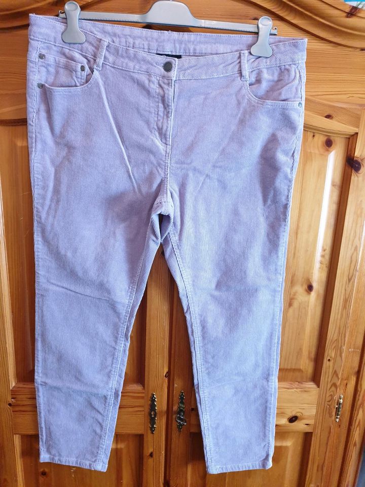 ❤Gina tolle Stretch Cordhose Hose Gr. 48 in Winterberg