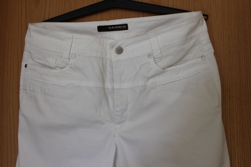 Cambio Jeans, weiß, Typ Pearlie, Gr. 40 in Tangermünde