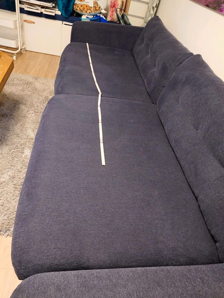 Big Sofa Couch dunkel blau Bett1 in Bielefeld
