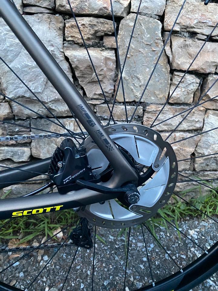 SCOTT ADDICT 10 Carbon ENDURANCE Disc Disk Rennrad in Nürnberg (Mittelfr)