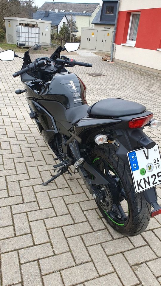 Kawasaki Ninja 250 R in Oelsnitz / Vogtland