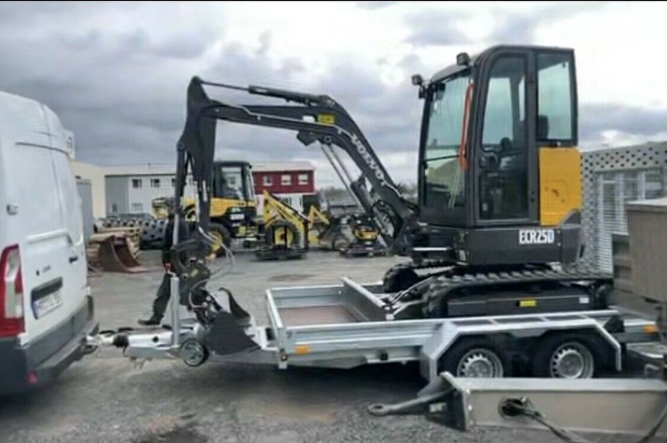 Minibagger zu vermieten 1,8t oder 2,5t *2021* Greifer, Baumaschine, Volvo Bagger in Schwalmstadt