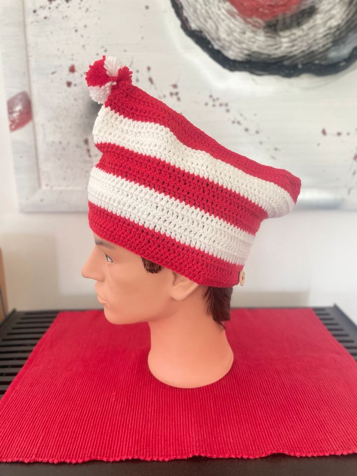 Narrenkappe,  Handmade , Kräzchen FC  Mütze Köln Rot weiß in Düren