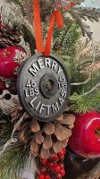 Christbaumschmuck Hantelplatte "Merry Liftmas" (Gym) Kr. Altötting - Emmerting Vorschau