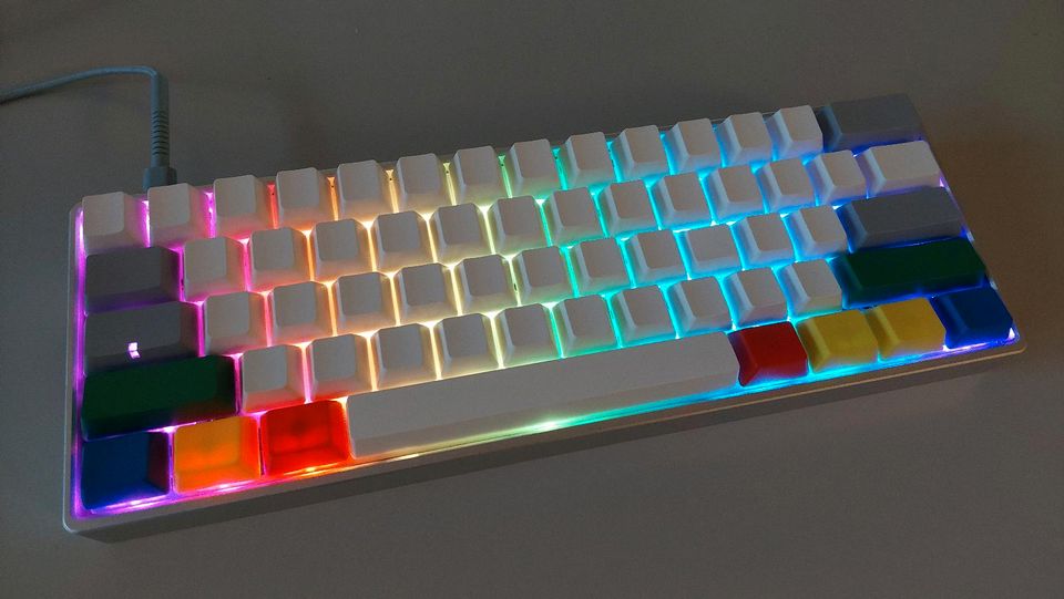 Custom Mechanical Keyboard: DZ60 Hotswap RGB, CNC Alu, Tactic V2 in München