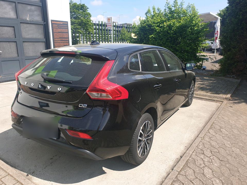 Volvo V40 Momentum mit Navi, Rückwärtskamera in Hannover