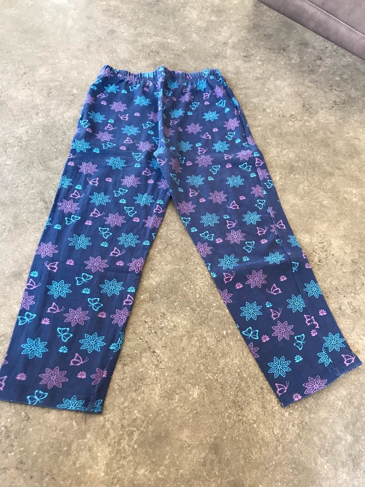 Capri Leggins Gr. 140/146 in Groß Twülpstedt