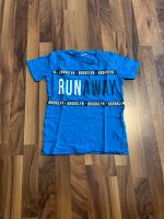 T-Shirt mit Print Brooklyn Run Away Gr.128/134 wie neu Bayern - Zirndorf Vorschau