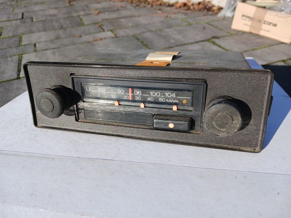 Blaupunkt Salzgitter Autoradio Radio Youngtimer Golf 1 in Odelzhausen