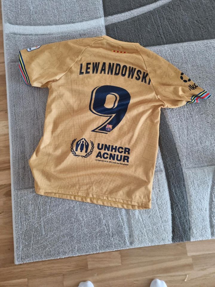 Barcelona Trikot Lewandowski in Weiterstadt