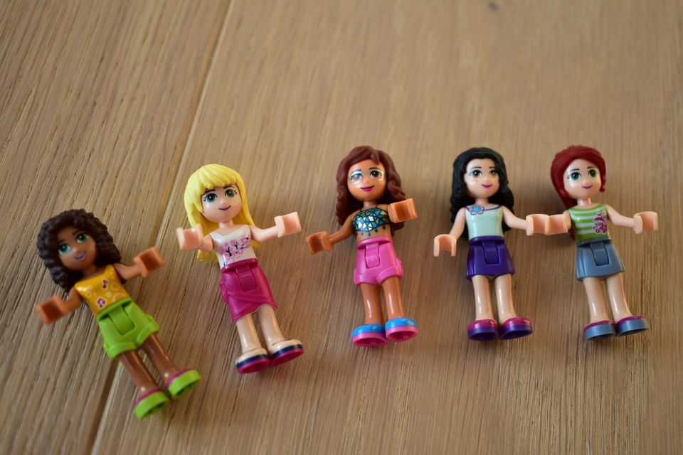 Lego Friends - Figuren, alle 5 Freundinnen, alte Friends in Leipheim