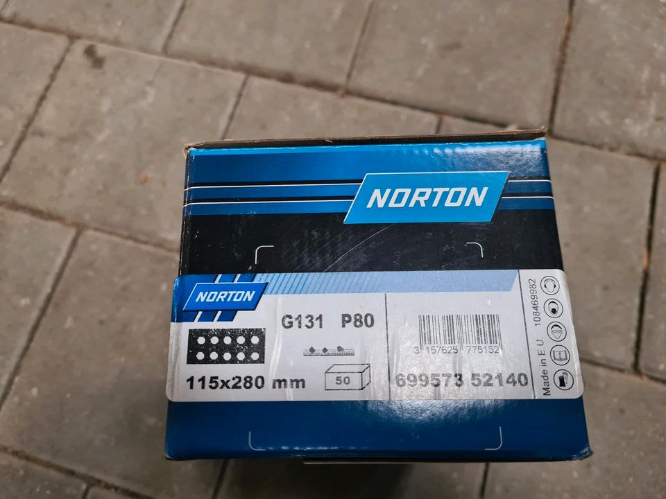 50 x Norton G131 Klettstreifen | 115 x 280 | gelocht | Korn 80 in Siegenburg