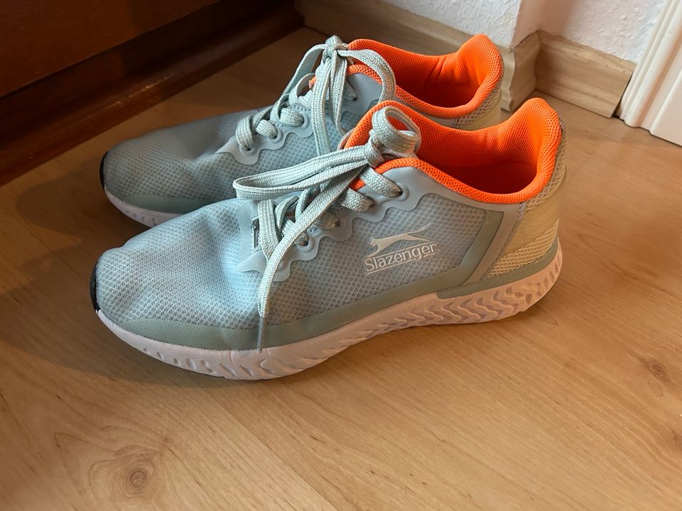 Slazenger Sneaker Turnschuhe Gr 38, helles blau/ Türkis in Rieste