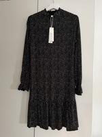 Neu* Kleid von Esprit Gr.M * Neu mit Etikett Baden-Württemberg - Sindelfingen Vorschau