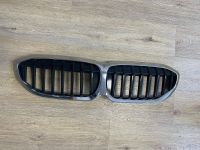 Original BMW 3er G20/G21 Kühlergrill Frontziergitter Bayern - Karlsfeld Vorschau