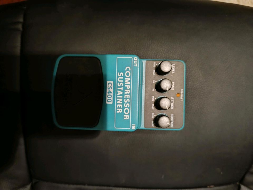 Behringer Compressor Sustainer CS400 in Straubing