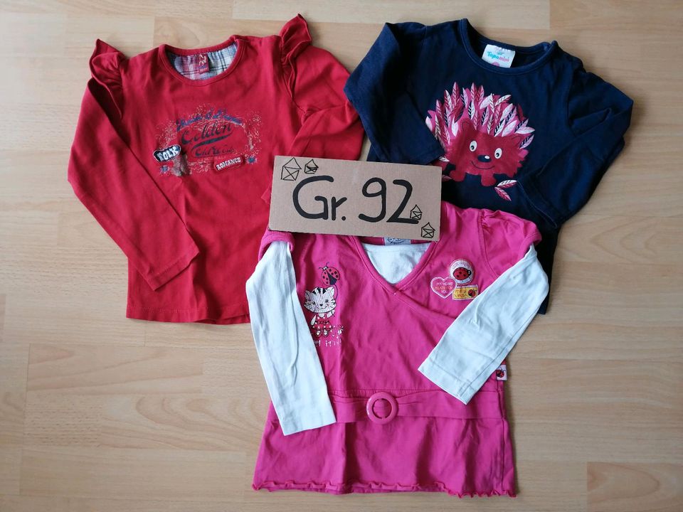T-Shirts langärmlig Mädchen Gr. 92 - 3 Teile in Leipzig