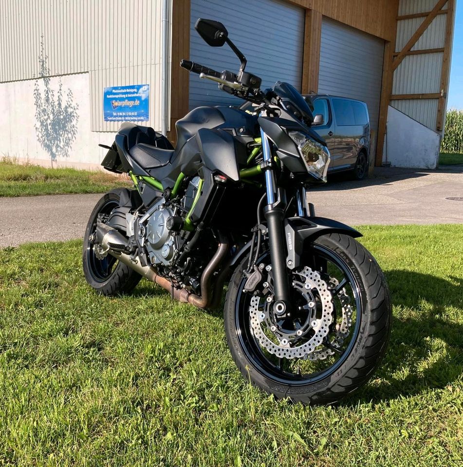 Kawasaki Z650 in Garching an der Alz