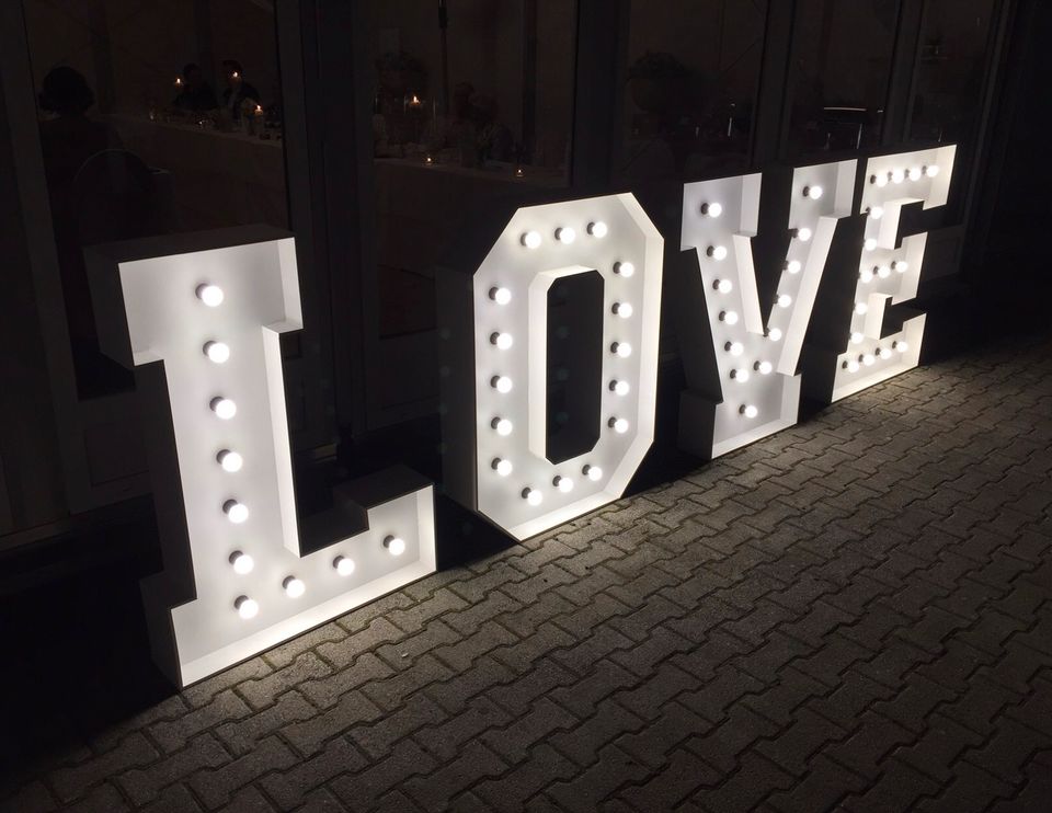 Love Buchstaben XXL 3D Letters Liebe Hochzeit Dekoration in Kassel