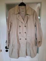 Schöne leichte Jacke/Trenchcoat von Yessica  Gr. 46 Rheinland-Pfalz - Oberwallmenach Vorschau