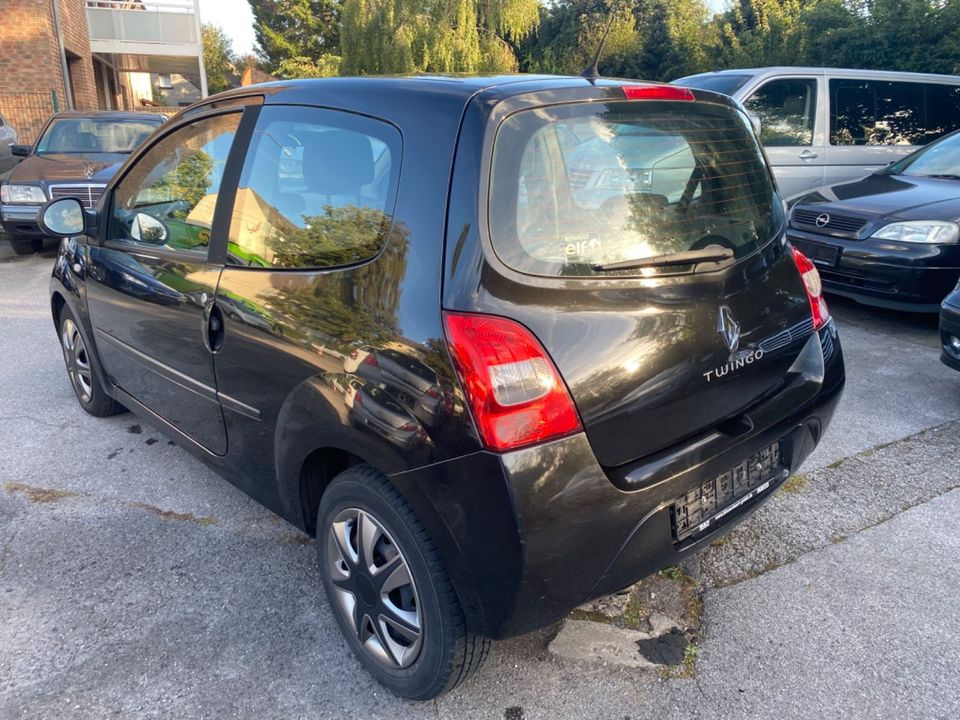 Renault Twingo Night & Day 1.2 LEV 16V 75 in Essen