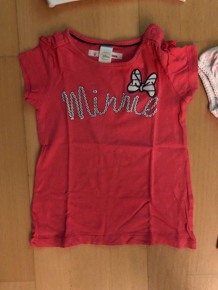 KINDERSACHEN TSHIRT GR 86 KURZARM HELLO KITTY MINI MAUS H&M in Berlin