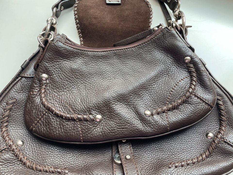 Coccinelle tolle Handtasche aus Leder, dunkelbraun, Two in One in Neuss