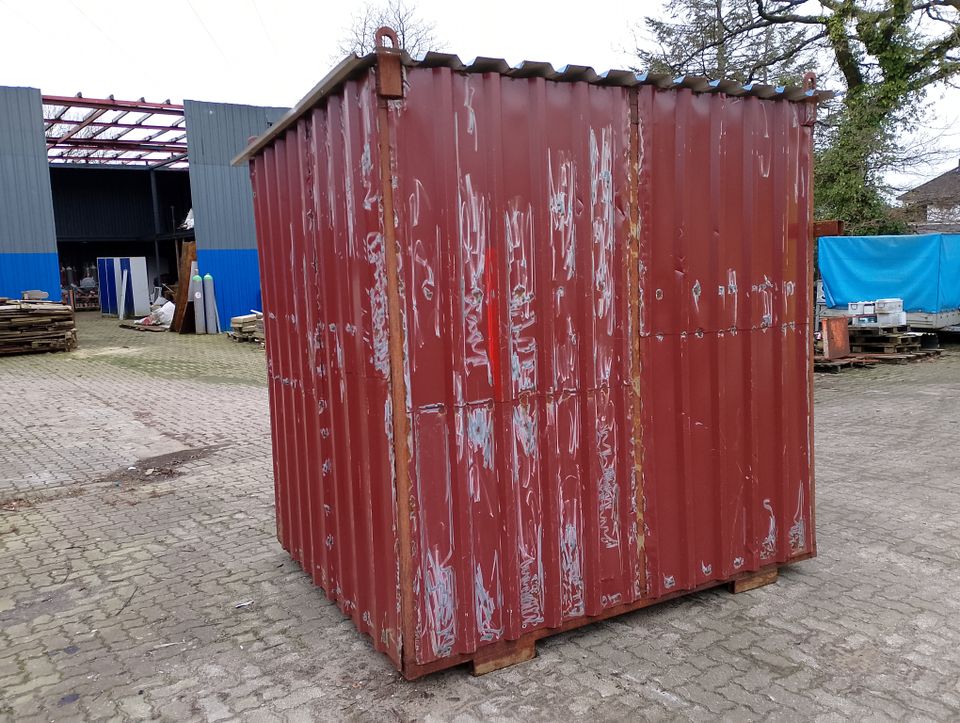 Geräte- Materialcontainer, im Bau befindlich in Bremerhaven