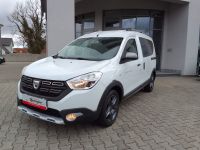 Dacia Dokker Stepway  TCe115  Turbo *PDC h., Navi, SHZ Bayern - Königsbrunn Vorschau