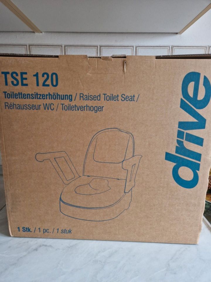 Toilettensitzerhöhung TSE 120 (mit Armlehne) NEU OVP !!! in Weilheim i.OB