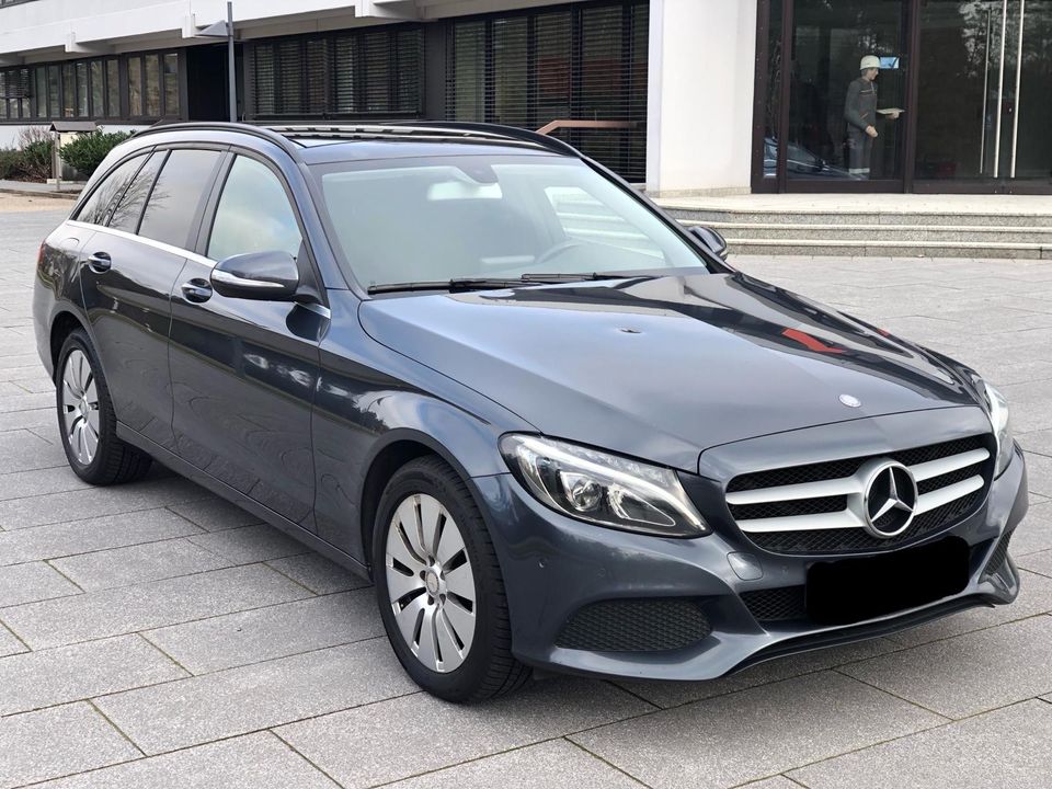 Mercedes Benz C250d 4Matic LED/Navi/Panorama in Neumarkt i.d.OPf.