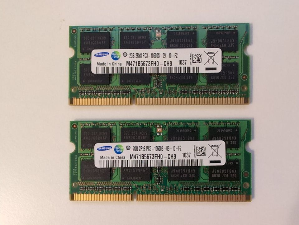 2 x 2GB Samsung SO-DIMM RAM 2Rx8 PC3-10600S M471B5673FH0-CH9 in Frankfurt am Main