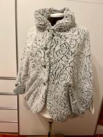 Joseph Ribkoff LDS Coat Poncho 143666 Größe 40 Sachsen - Taucha Vorschau