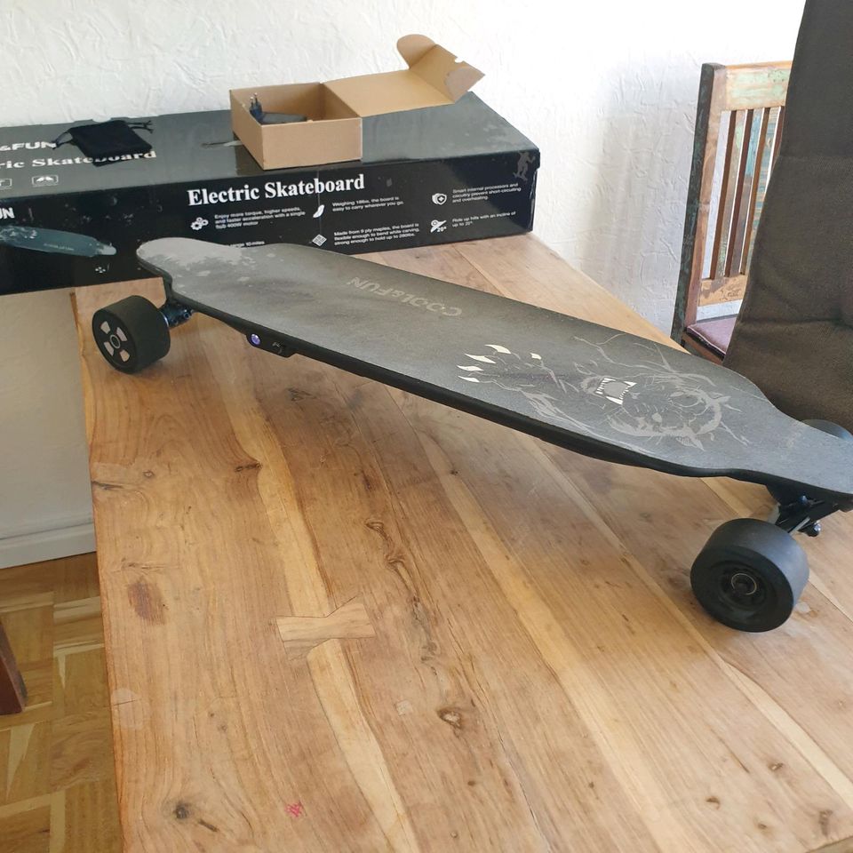 Elektrisches Skateboard/Longboard, mit 400W Motor, 120kg in Hamburg
