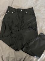 schwarze Mom Jeans in Lederoptik und hohen Bund von H&M Brandenburg - Hennigsdorf Vorschau