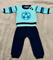 Neu.Strickanzug/Overall/Pullover und Hose mit Fußballmotiv.Gr74 Sachsen - Borna Vorschau