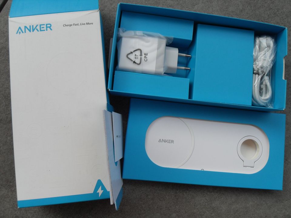 Anker PowerWave+ Ladepad mit Ladedock, weiss, neu in Essen