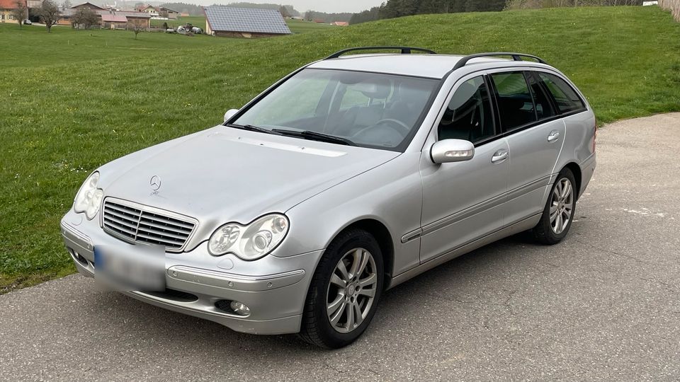 Mercedes C320 T  Elegance LPG in Argenbühl