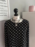 Only Bluse Schwarz mit Punkten Gr. 36 Hessen - Stadtallendorf Vorschau