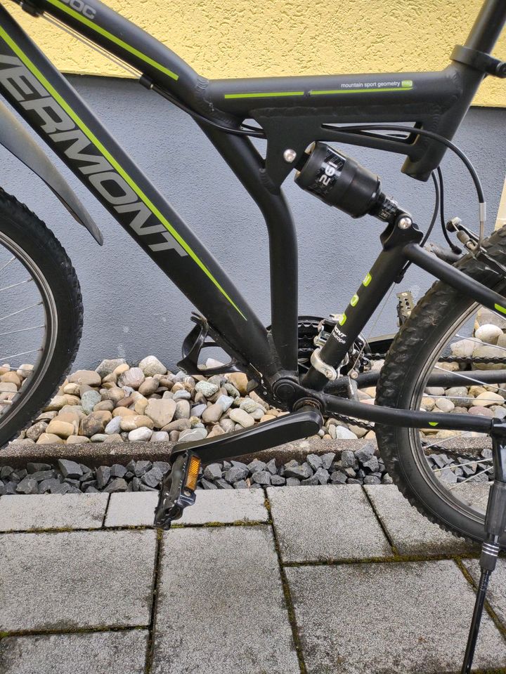 Fahrrad 26" Tacho Mitteldämpfer Madoc Vermont in Riederich