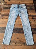 Tolle hellblaue Jeans mit Waschung Niedersachsen - Barnstorf Vorschau