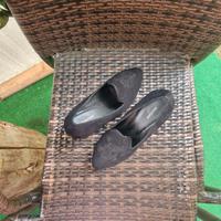 Pumps mit Totenkopf gr. 41 neu Hessen - Nidderau Vorschau